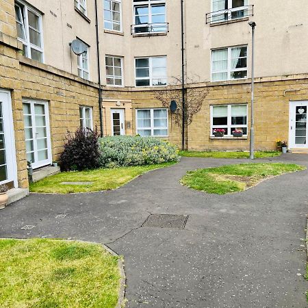Peaceful 2 Bedroom Flat With Free Parking Edinburgh Exterior photo